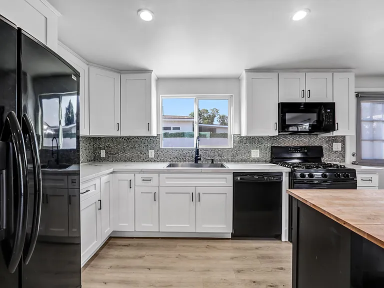 7834 Beck Ave — Photo 21