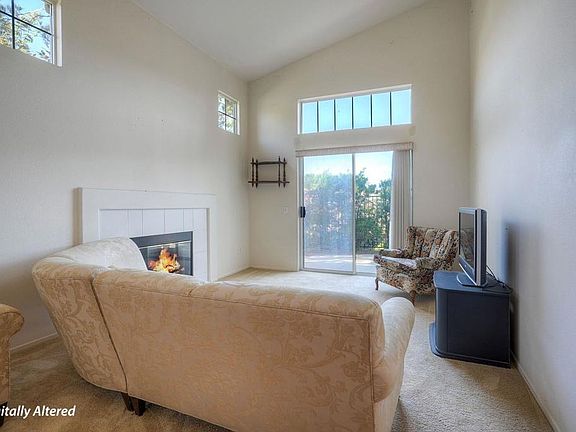 5th image of 32033 Arlington Cir