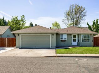994 Forest Glen Dr, Central Pt, OR 97502