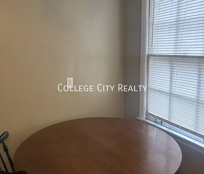 268 Cedar Crst — Photo 5
