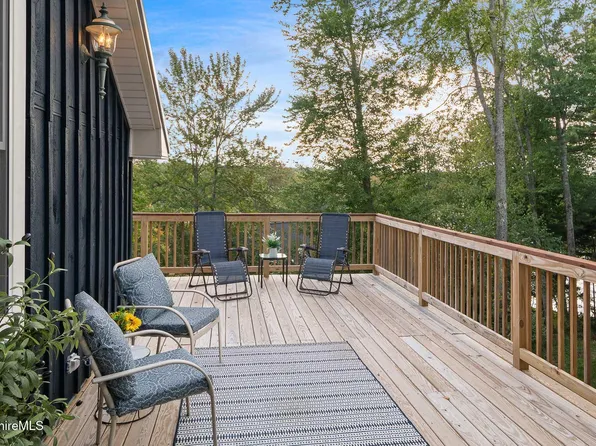 715 Peru Rd, Hinsdale, MA 01235