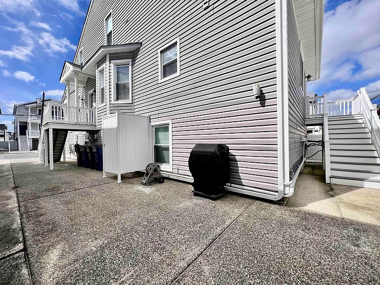 9 N Wyoming Ave #B — Photo 46