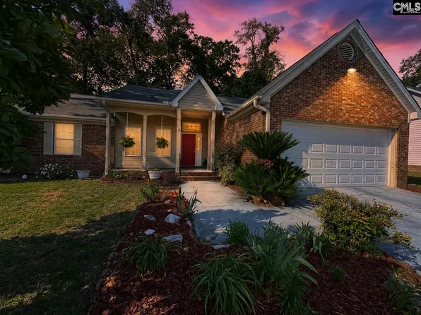 120 Whisper Lake Dr, Lexington, SC 29072