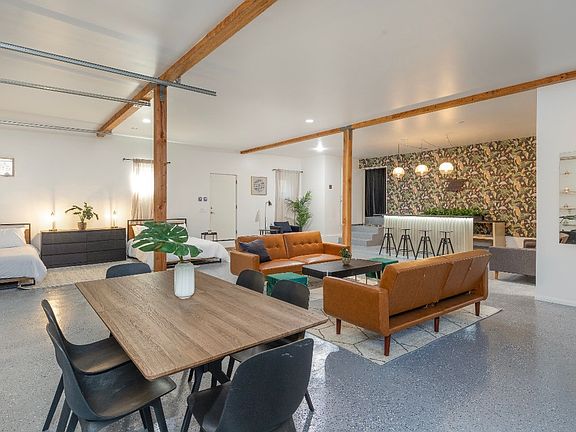 5th image of 1751 Julian Ave #3
