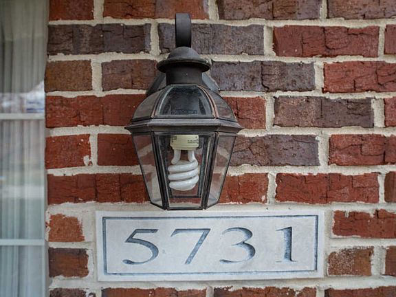 3rd image of 5731 Hampshire Ln