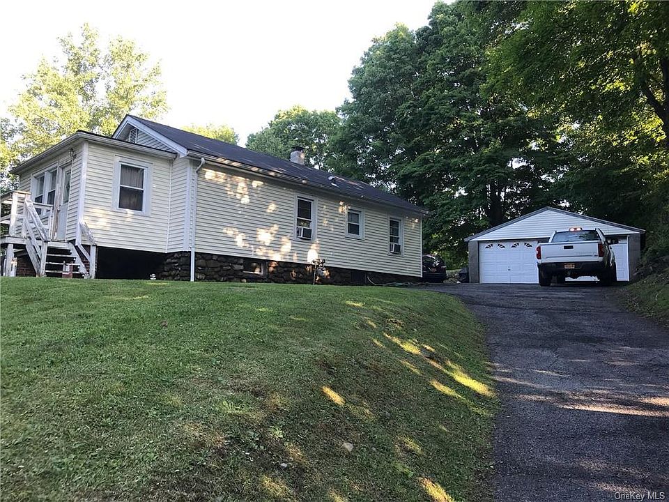 1st image of 8 Grove St