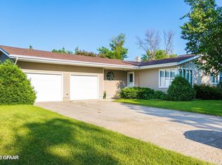 2012 Myrtle Ave, Hoople, ND 58243