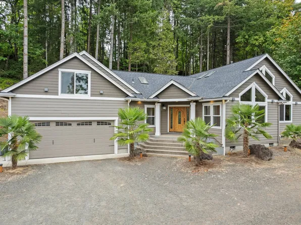 84539 Bountiful Dr, Fall Creek, OR 97438