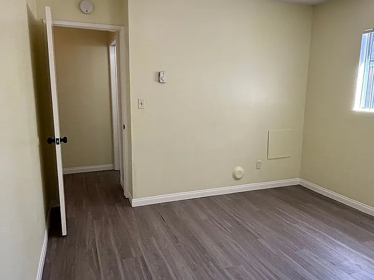 6065 California Ave — Photo 19