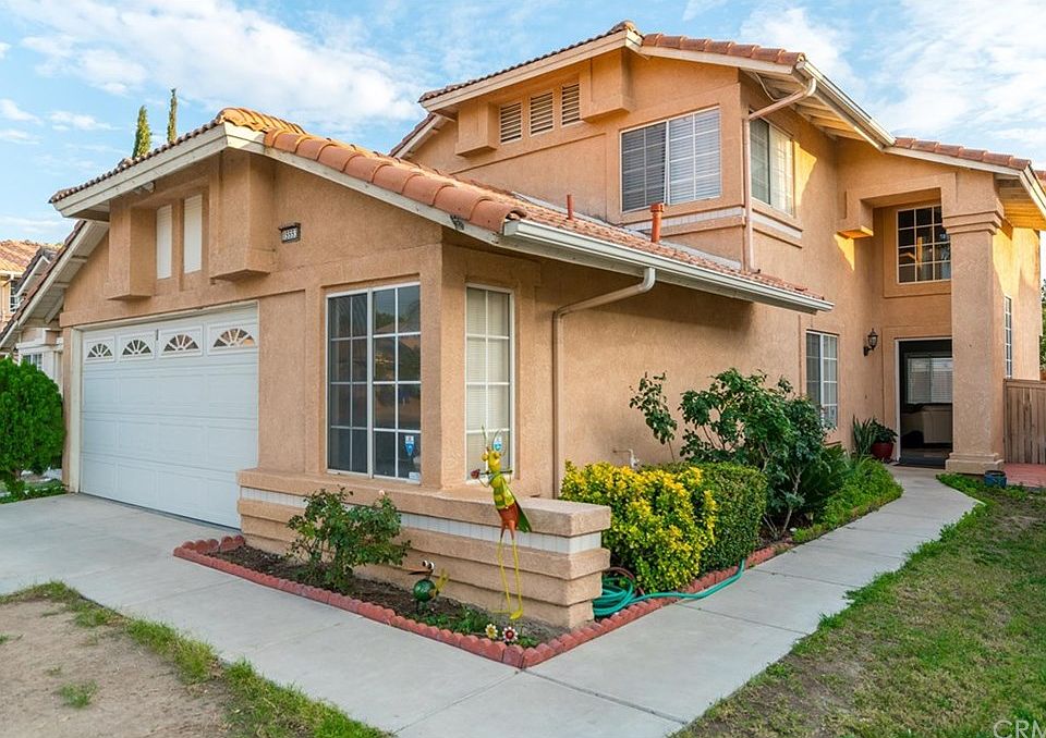 1st image of 15553 Garnet Ct