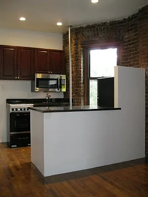 Rented by Tower Brokerage | media 25