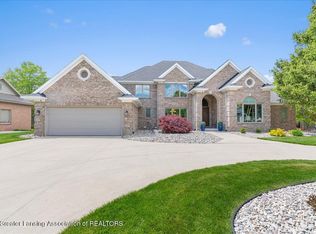 410 W Spring Meadows Ln, Dewitt, MI 48820