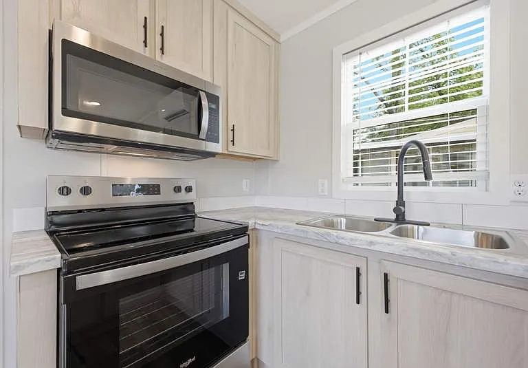 84 Maple Path Ln — Photo 10