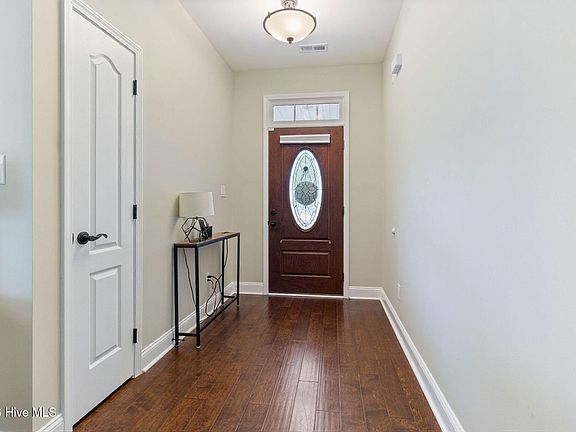 4th image of 1007 Cy Williams Boulevard