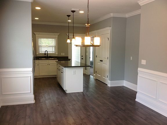 2nd image of 11 Arbor View Drive