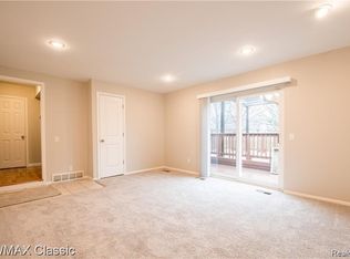 35151 Concord Ln, Farmington Hills, MI 48331