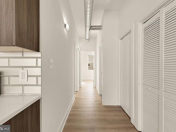 5th image of 1605 F St NE