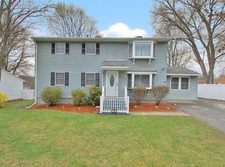 14 Cardinal Dr, Poughkeepsie, NY 12601