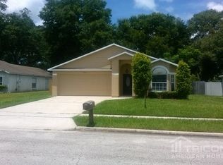 208 Rhapsody Ln, Apopka, FL 32703