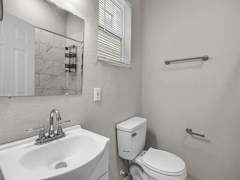 126 Linden Avenue — Photo 19