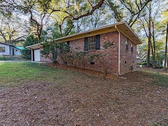 2nd image of 2400 Hideaway Ct