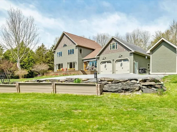 16 Sugarbush Road, Milton, VT 05468