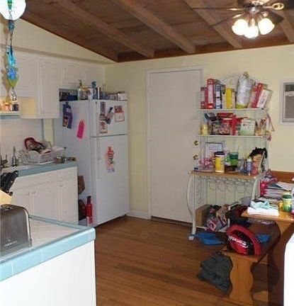4th image of 4677 Yerba Ave