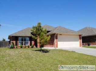 12101 NW 7th St, Yukon, OK 73099