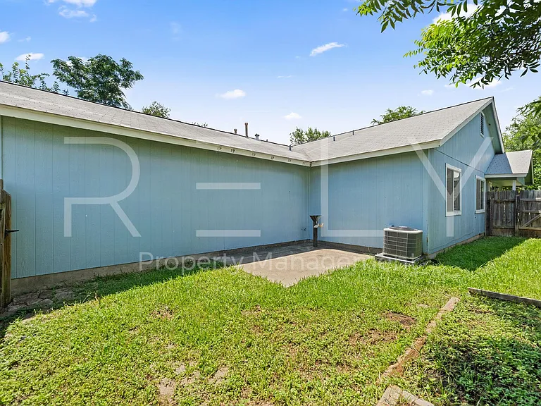 8001 W Gate Blvd #A — Photo 38