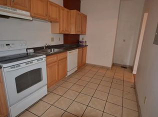 37 Egremont Rd, Brighton, MA 02135