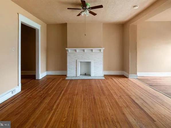 4815 Walnut St, Philadelphia, PA