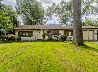 240 E Allen Ridge Rd, Springfield, MA 01118
