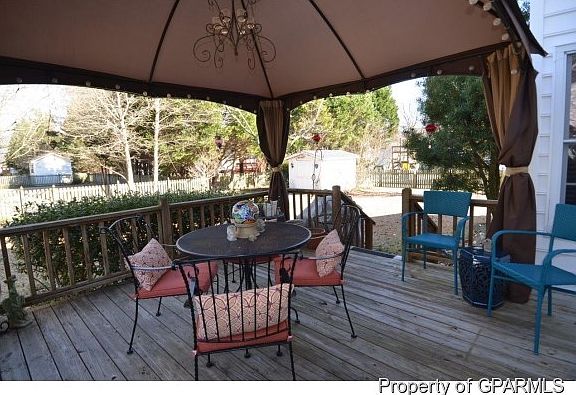 4th image of 4403 Treetops Cir