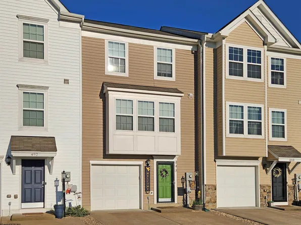 490 Watson Dr, Maidsville, WV 26541