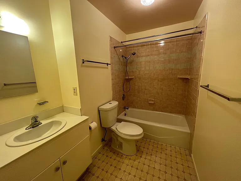 1308 W Lime Ave — Photo 9
