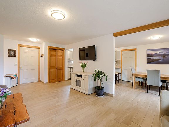 5th image of 20952 Desert Woods Dr
