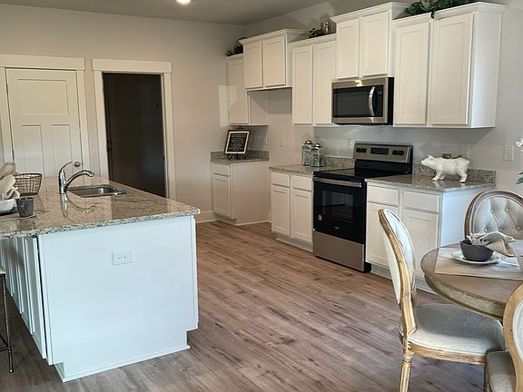 4th image of 10993 Coues Dr