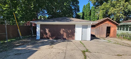 4 Bed / 2 Bath House half a block from MSUM!! Photo 1