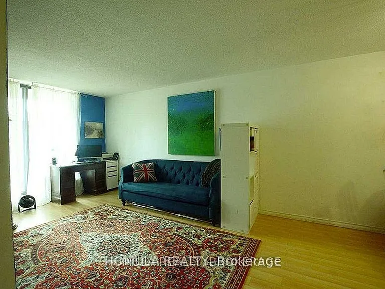 250 Jarvis St #303 — Photo 8