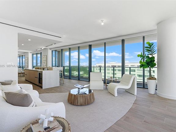 4th image of 900 N Ocean Blvd #1506