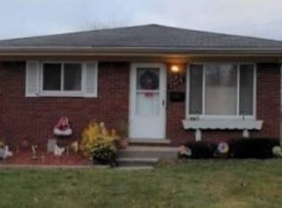 23079 Cushing Ave, Eastpointe, MI 48021