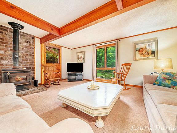 5th image of 2376 Lakeshore Dr