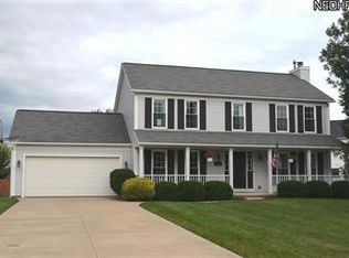 327 Meadowcreek Dr, Wadsworth, OH 44281