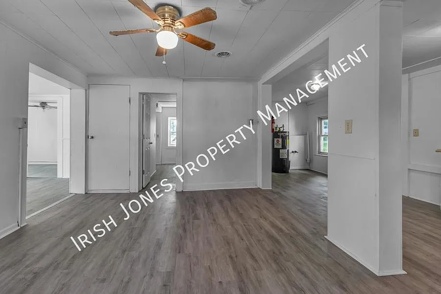3 bed, 1379 sqft, $1,550 — Photo 4