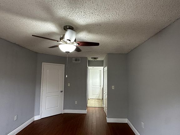 2nd image of 2810 N Oakland Forest Dr APT 204