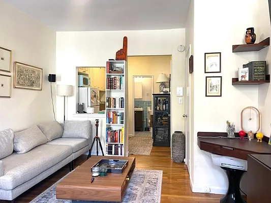 Rented by Oxford Property Group | media 8