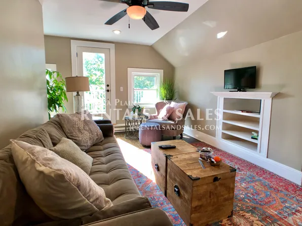 16 Oakview Ter #3, Jamaica Plain, MA 02130