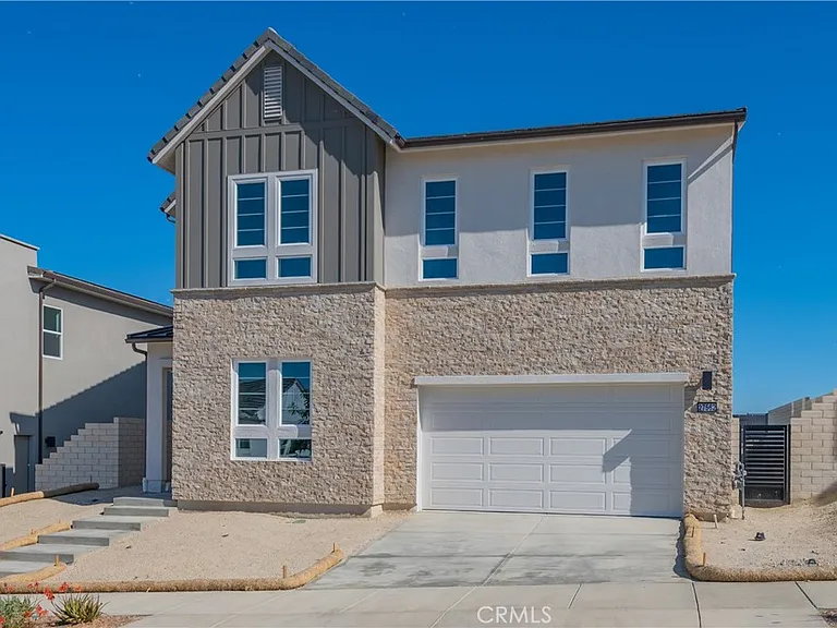 27562 Juniper Ln — Photo 1