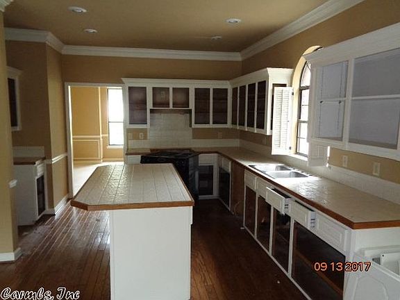 5th image of 8109 Coleridge Dr