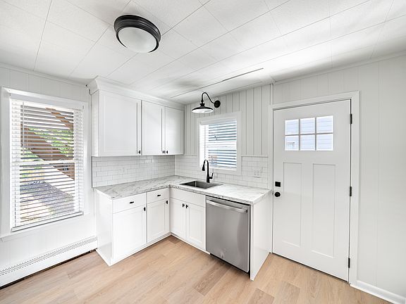 2nd image of 5 Mission St APT 1